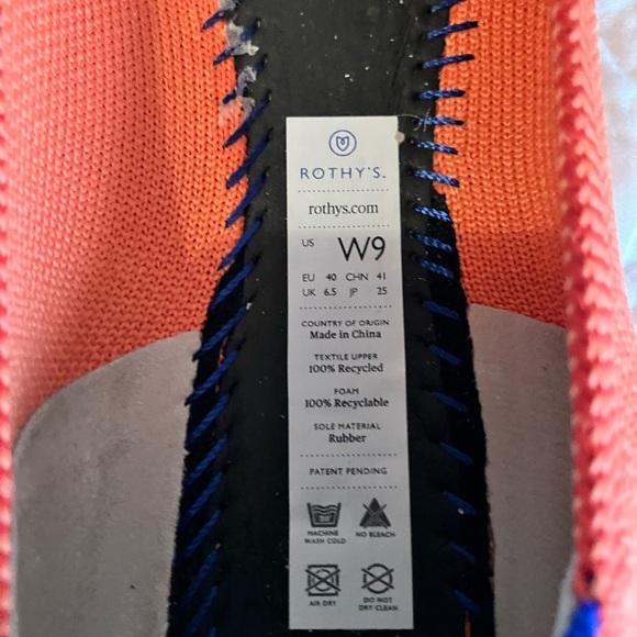 Cute and Comfortable ✨✨ - Picture 1 of 5